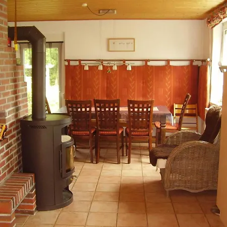 Holiday home In 80-048 *