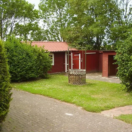 Holiday home In 80-048 *